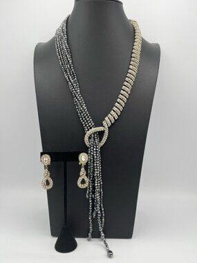 Heidi Daus NWOT Sleek and Sophisticated Art Deco Hematite Beaded Lariat Jewelry